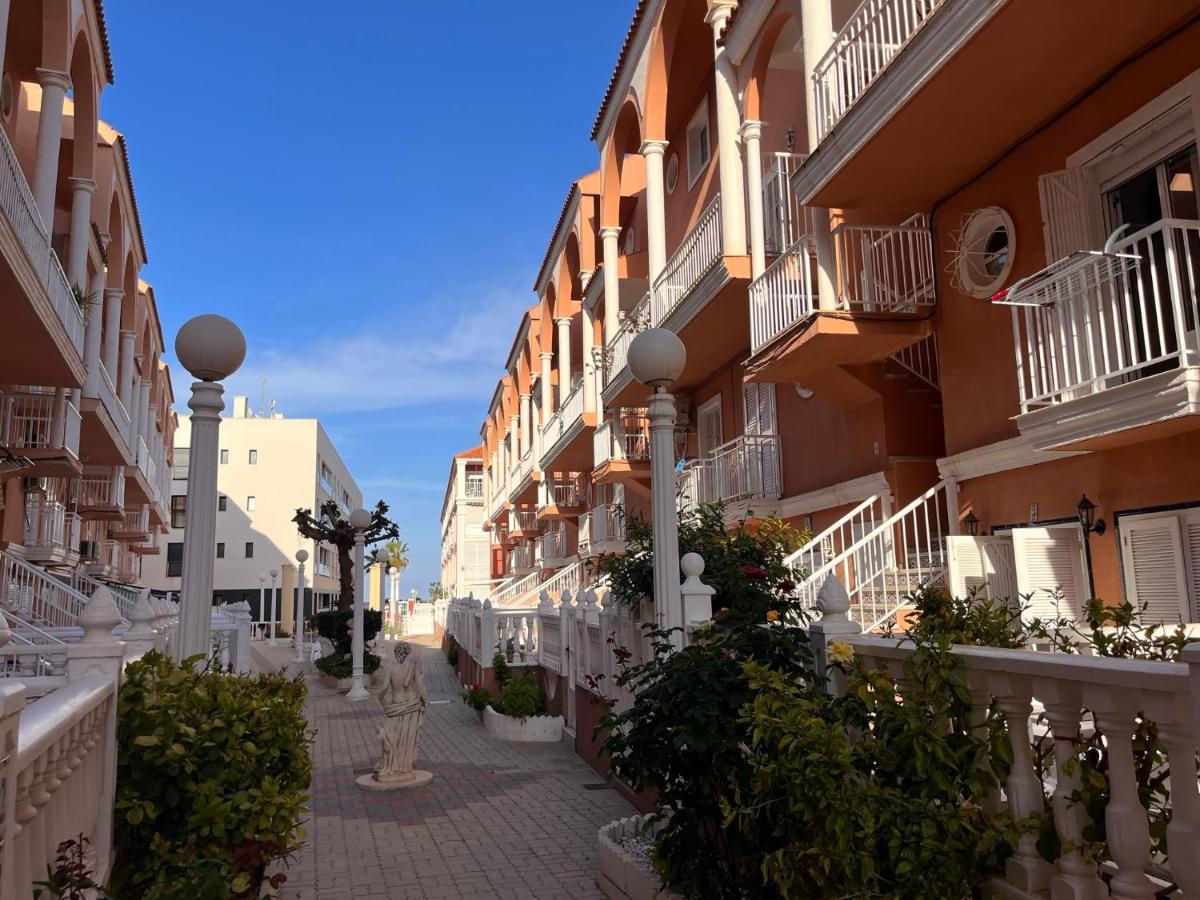 Apj Emperadores Apartment With Swimming Pool, 100 M From Beach La Mata Ла-Мата Екстер'єр фото